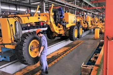 Motor grader production line