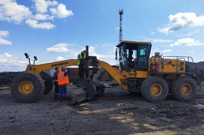 High-power motor graders deployed in mining projects in CIS