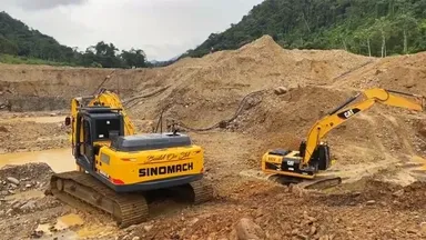 ZG250 Crawler Excavator for River Construction