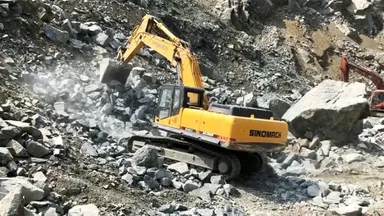 ZG380 Crawler Excavator for Ore Mining