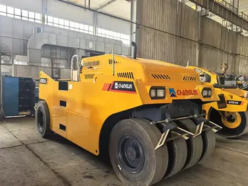 GYR16 Pneumatic Tire Roller