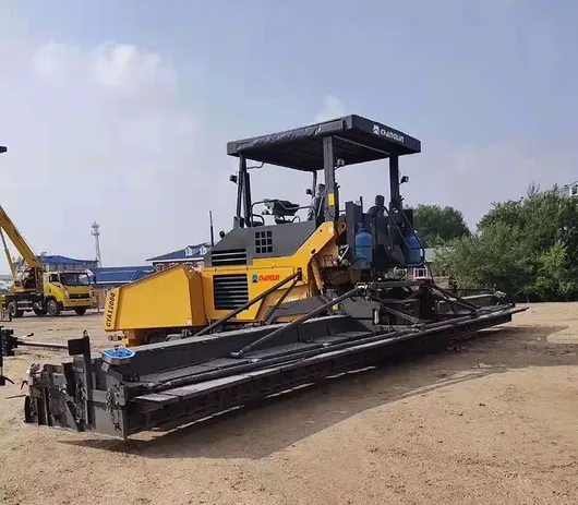 GYA6000 Track Asphalt Paver